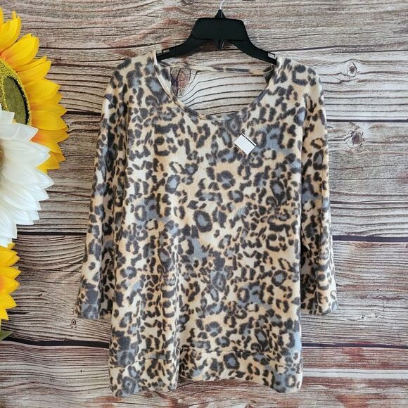 Cha-cha Vente Women's Long Sleeve top NWT - Picture 1 of 4